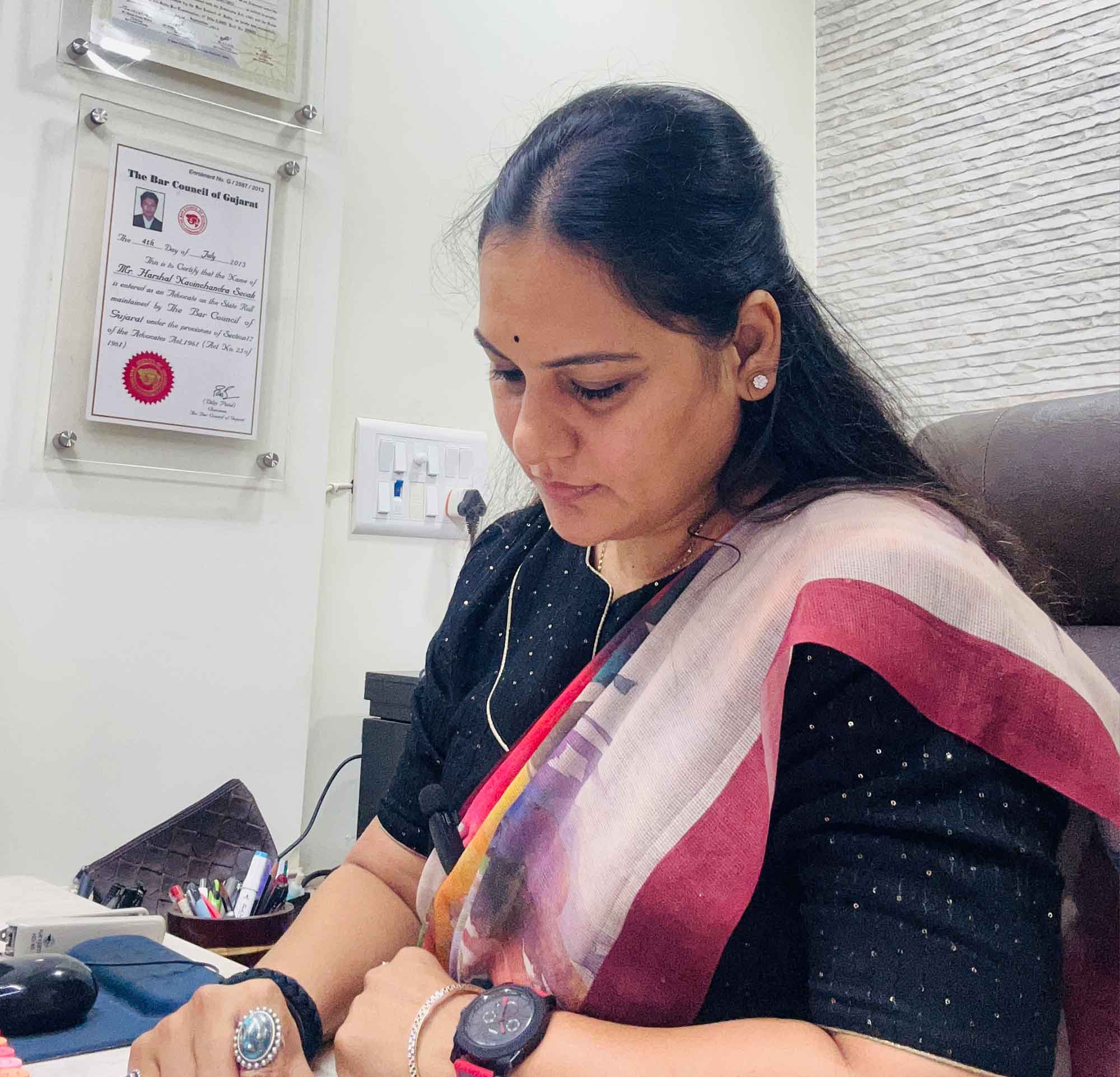 advocate-rutika-sevak-legal